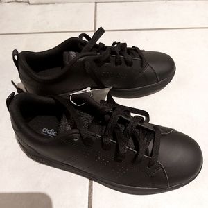 Adidas VS Continental Clean